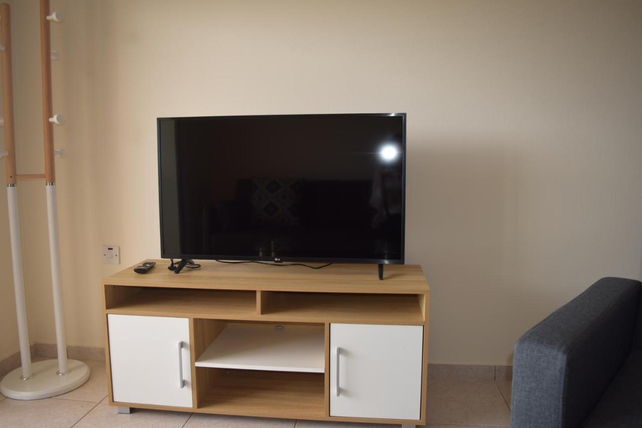 Eden Heights Sea View Apartment 203 - By Imh Travel & Tours Pafos Dış mekan fotoğraf